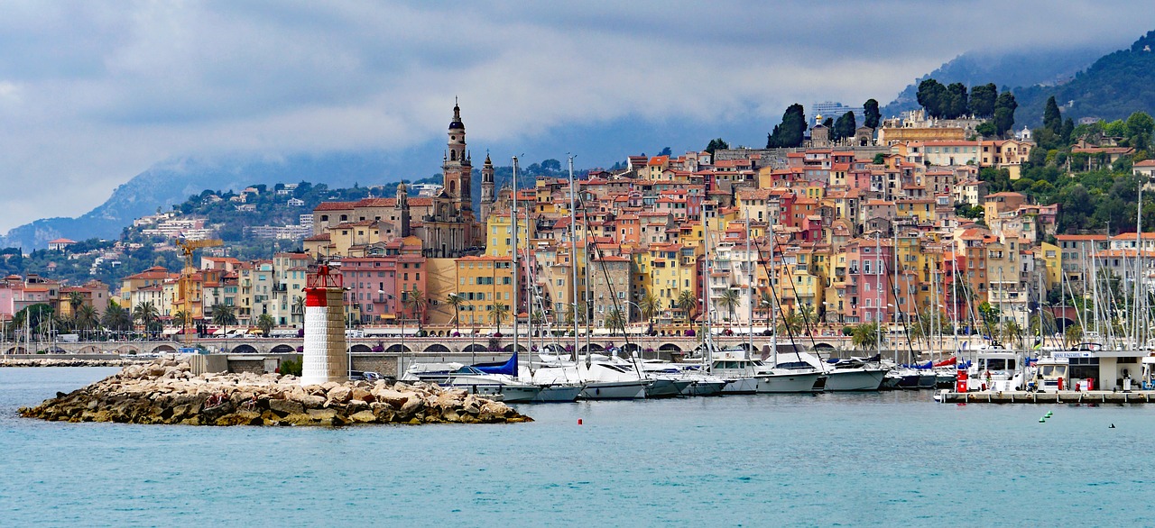Randonnée au printemps dans les Alpes-Maritimes : vallée de la Roya, La Brigue et Saorge