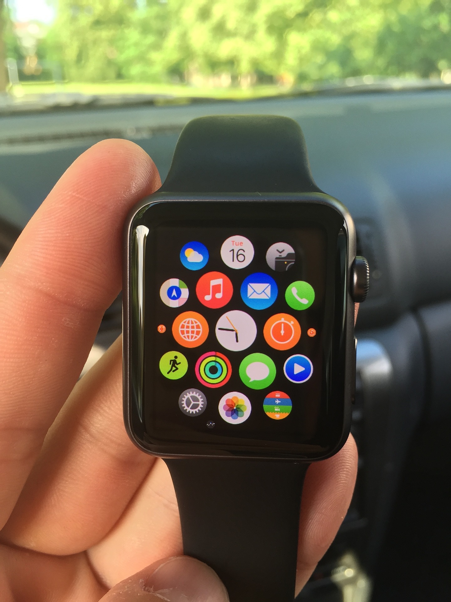 Apple Watch en randonnée : autonomie, GPS, limites et alternatives