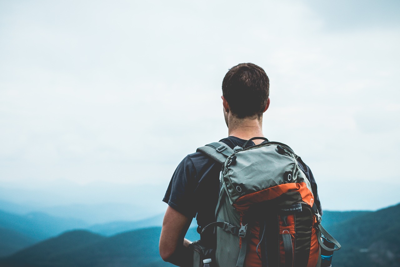 Équipement de randonnée et d’outdoor : bien choisir son matériel