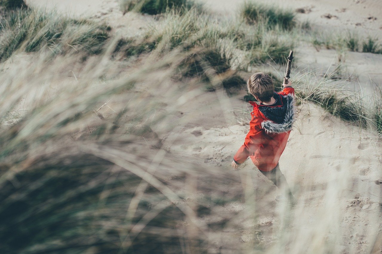 Les bienfaits de la randonnée pour les enfants : santé, confiance, apprentissages