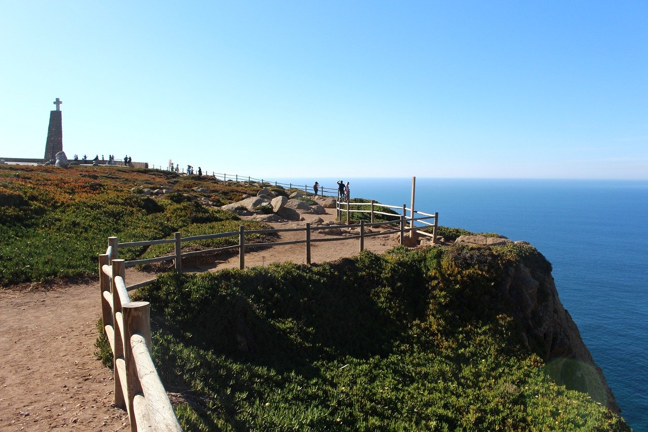 Randonnée au Portugal : 5 sentiers spectaculaires, de l’Alentejo à Madère