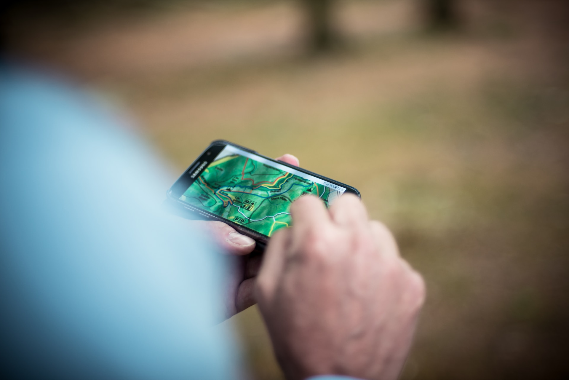Meilleures applications GPS de randonnée : comparatif Visorando, IGN, Komoot