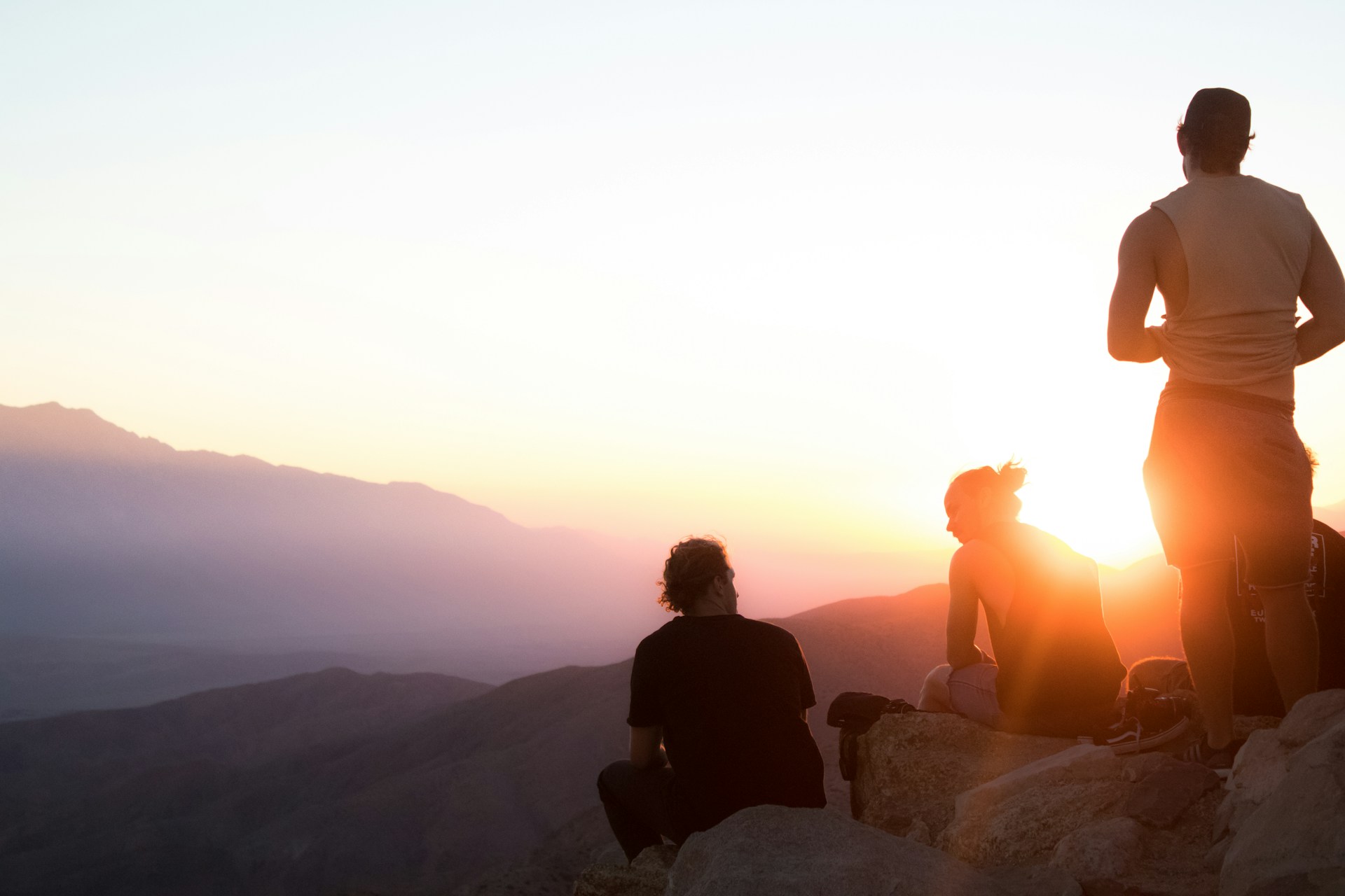 Méditation et randonnée : comment pratiquer la marche méditative en nature