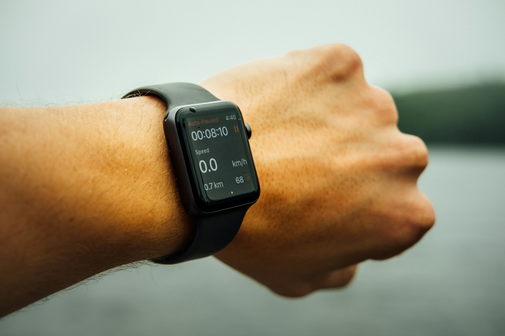 Montre GPS pour la randonnée : guide d’achat et comparatif des modèles de référence