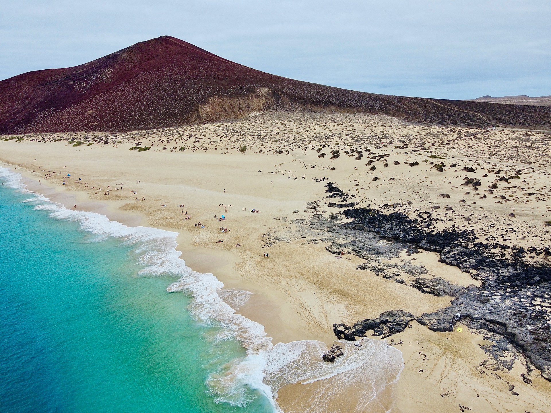 Randonnée nocturne aux Canaries : où observer le ciel étoilé à pied