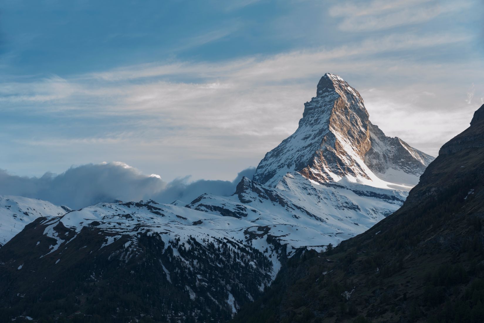 Ascension du Cervin : quel prix prévoir pour guide, refuge et préparation ?