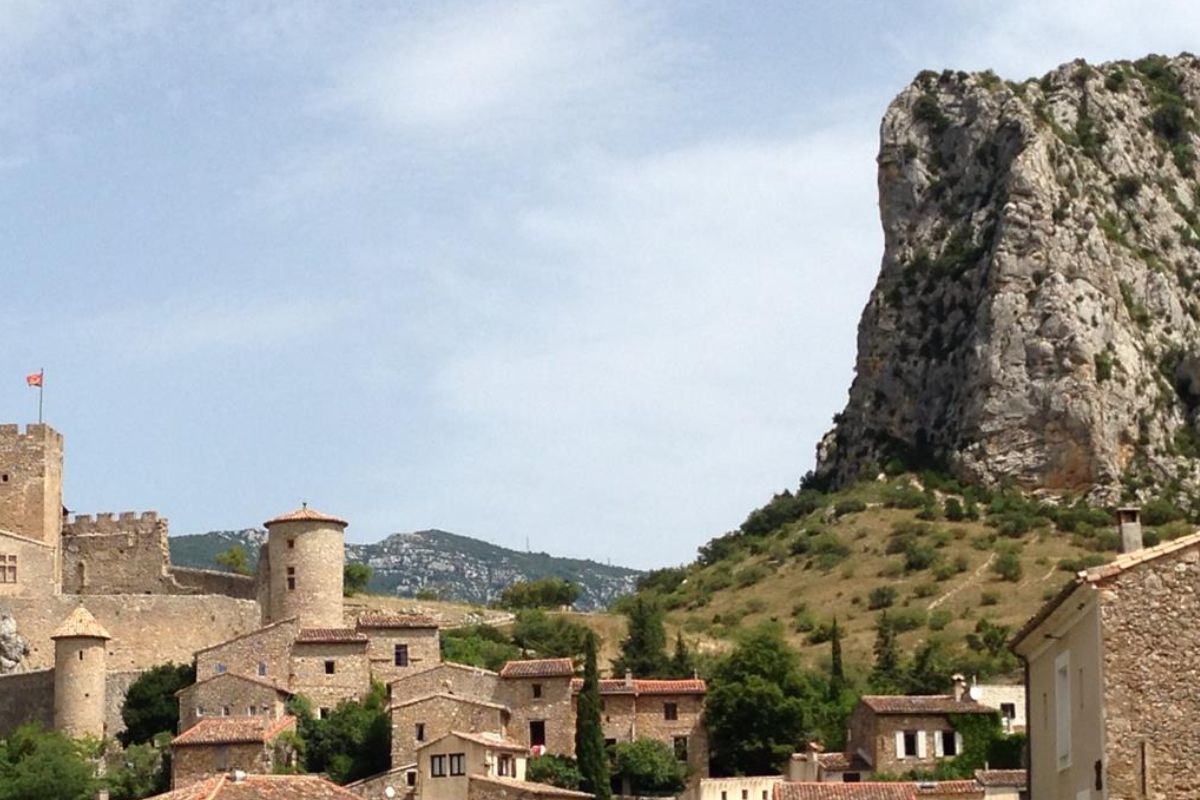 Vallée de la Buèges (Hérault) : villages, source, randonnées et baignade