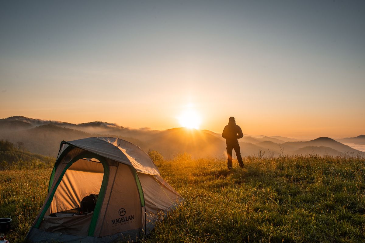 Camping en montagne dans les Alpes l’été : 5 raisons de choisir l’Oisans