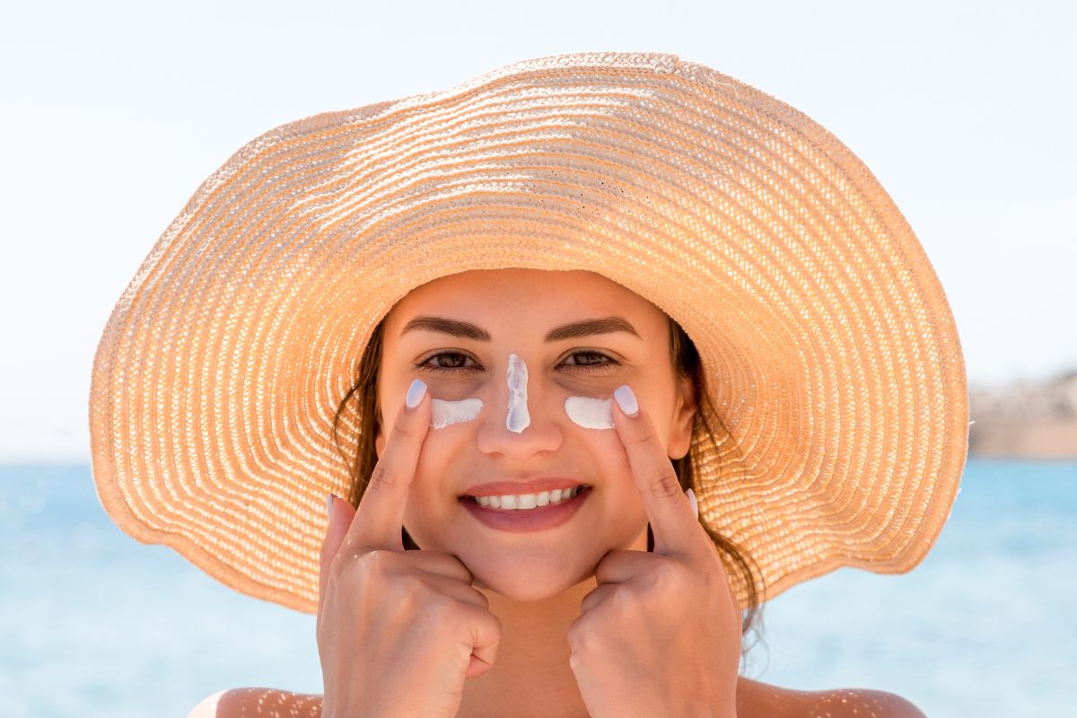 Crème solaire pour la randonnée : comment choisir une protection qui résiste à la sueur