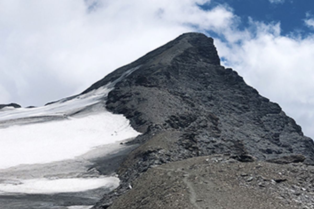 Aiguille de la Grande Sassière (3 747 m) : l’une des plus hautes randonnées d’Europe