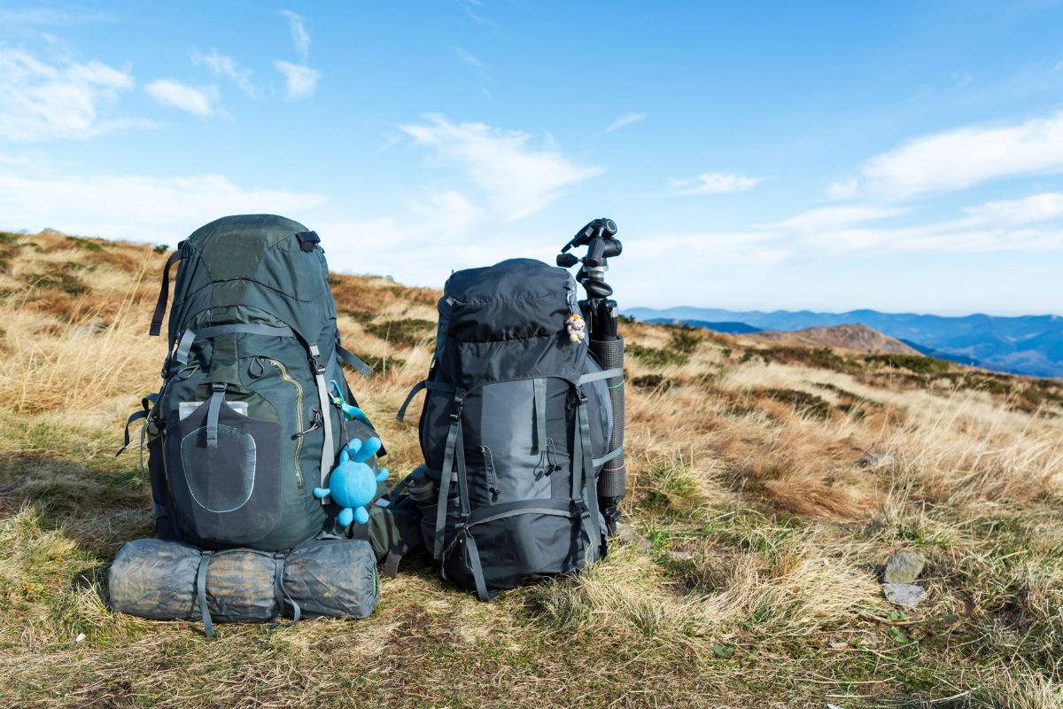Randonnée légère : 4 accessoires à laisser après 1 000 km de marche
