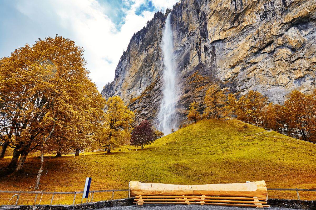 Vallée de Lauterbrunnen : randonnées au pays des 72 cascades (Suisse)
