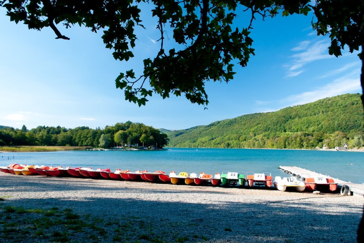 Lac de Laffrey : randonnée et trail autour du lac, à 30 minutes de Grenoble