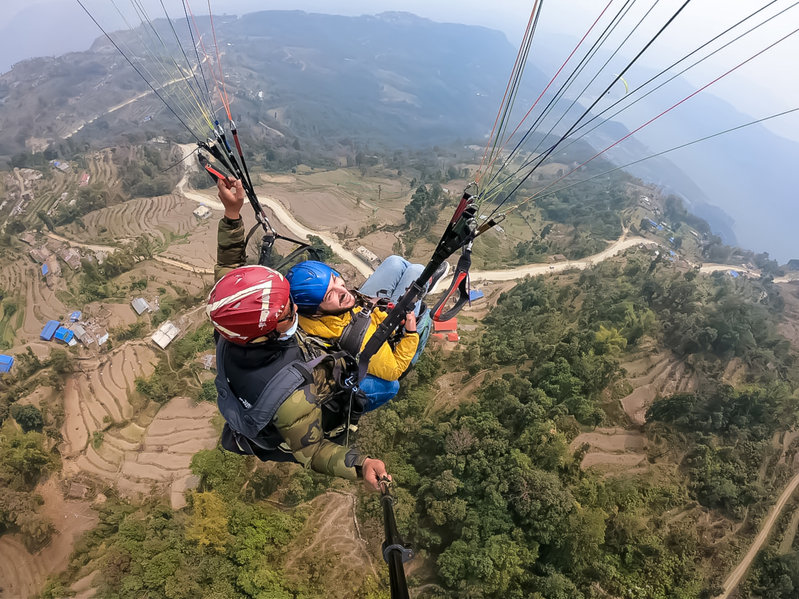 Samoëns : parapente, randonnée, ski et activités sportives en montagne