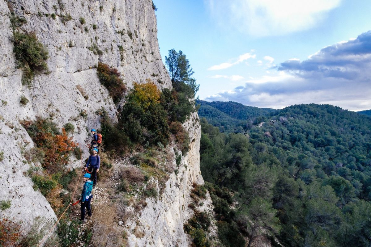 Randonnée du Mont Gaussier dans les Alpilles : la boucle de 16 km depuis Saint-Rémy