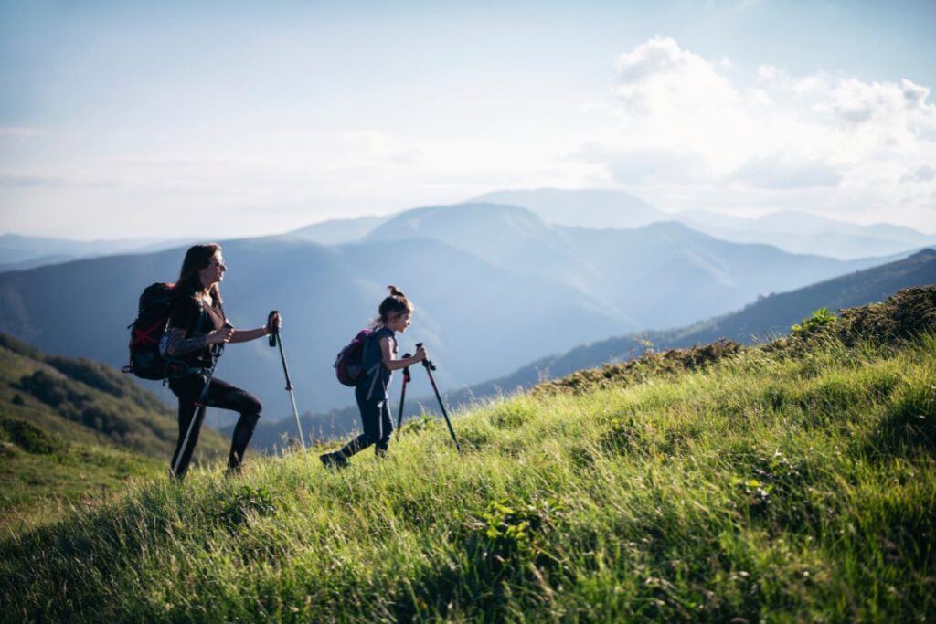 Pâturages et crêtes du Jura vaudois sur le chemin de La Dôle