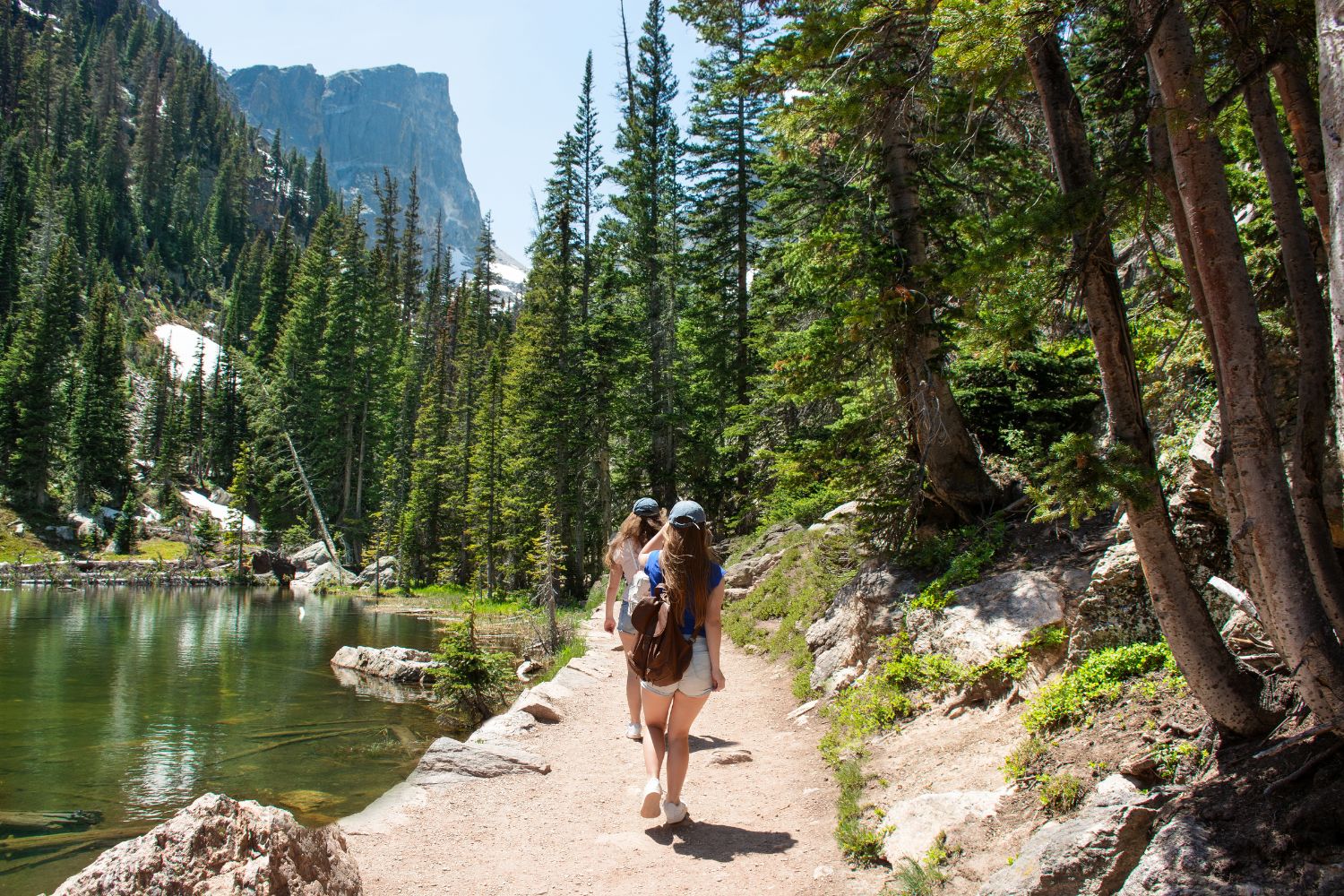 Posture walking : marcher droit et en conscience pour la digestion et le bien-être