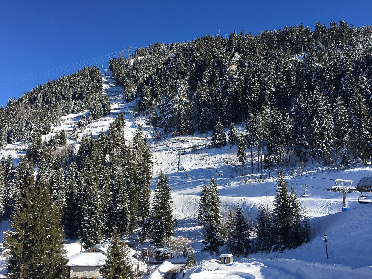 Vacances d’hiver en famille dans les Alpes : choisir sa station et s’organiser