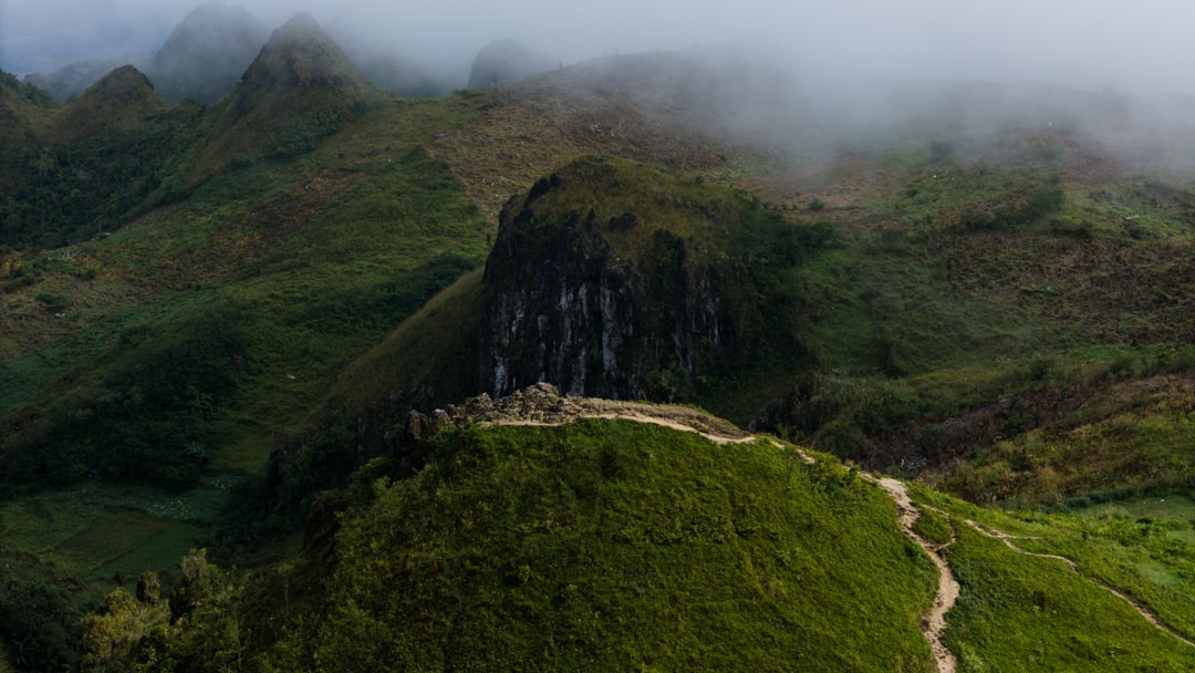 Randonnée aux Philippines : volcans, rizières et sommets à découvrir